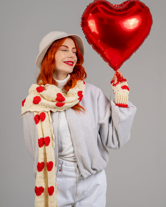 Lovely Atkı
