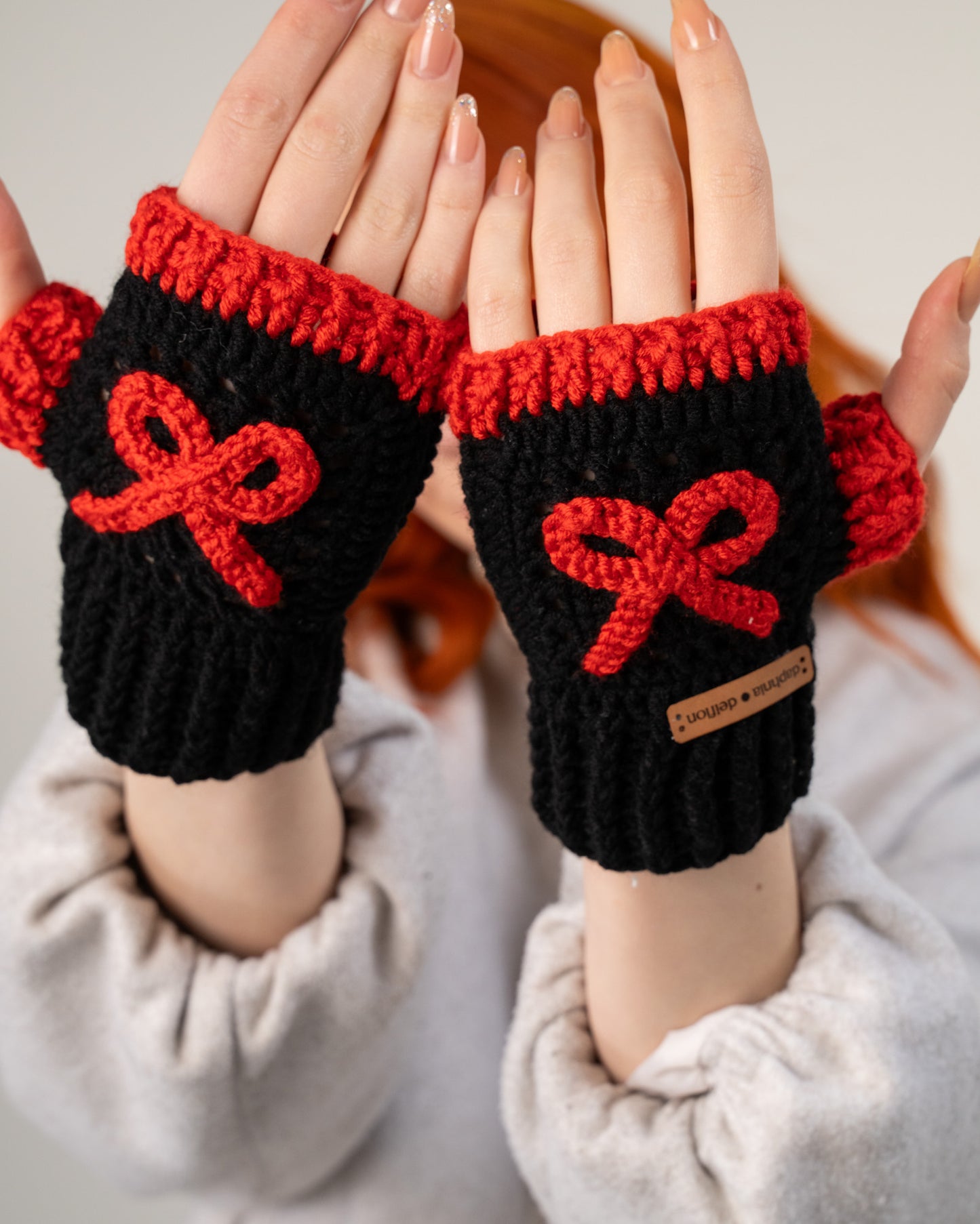 Red Ribbon Tasarım Eldiven