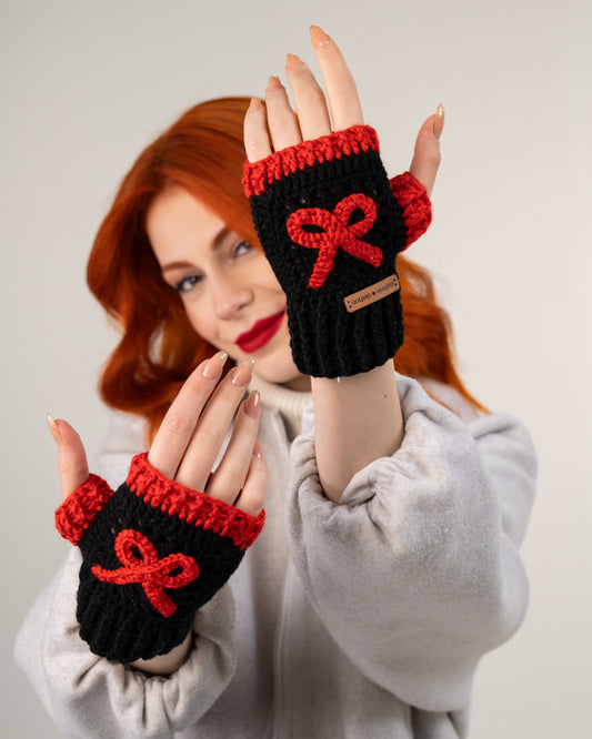 Red Ribbon Tasarım Eldiven