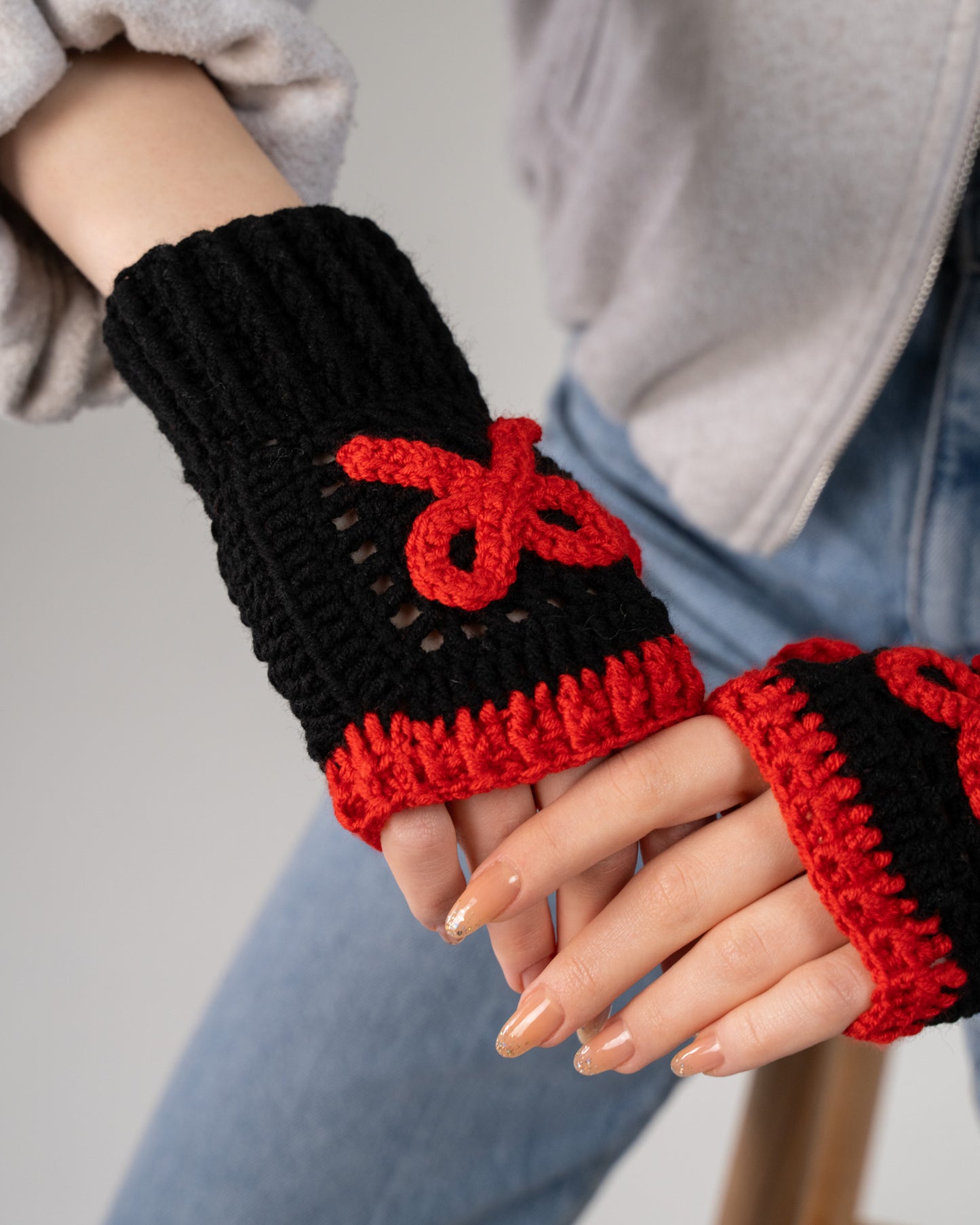 Red Ribbon Tasarım Eldiven